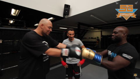 Melvin Manhoef macht einen Youtuber im Schwergewicht fertig