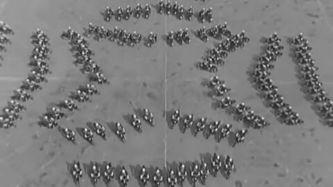 Diese Parade von Motorradfahrern der italienischen Polizei ist unglaublich