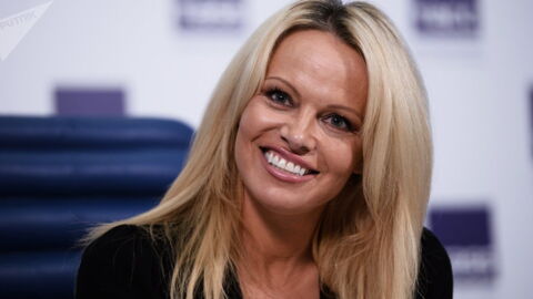 Pamela Anderson schwingt in „Let’s Dance“ die Hüfte!