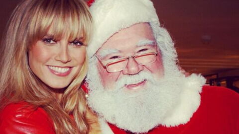 Ausgerechnet beim Weihnachtsmann: Heidi Klum fällt etwas aus der Bluse!