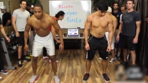 Wer wird diesen intensiven Burpee-Wettkampf gewinnen?