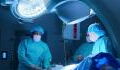 Frau stirbt bei OP: Roboter brannte Loch in ihren Körper