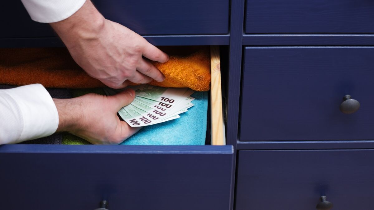 Ersparnisse in der Schublade aufbewahren: Wie viel Bargeld darf