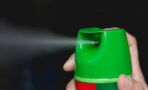 Covid-19: Insektenspray soll vor dem Coronavirus schützen