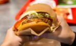 McDonald's-Mitarbeiter verraten: Diesen Burger solltest du auf keinen Fall bestellen