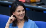 Stattliches Gehalt für Visagistin: Annalena Baerbock wehrt sich gegen Kritik