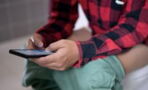 Darum ist es keine gute Idee, mit dem Smartphone aufs Klo zu gehen