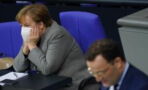 USA bevorzugt? Merkels Impfversprechen wackelt wegen beunruhigender Bedenken