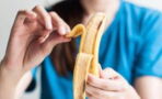 5 Fehler, die ihr beim Essen von Bananen unbedingt vermeiden solltet