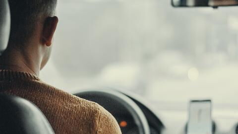 Frau erlebt böse Überraschung, als sie im Uber-Taxi einschläft