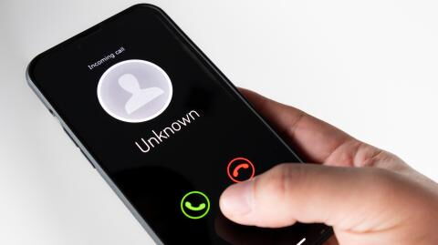 Verbraucherzentrale warnt: Neue Betrugsmasche am Telefon