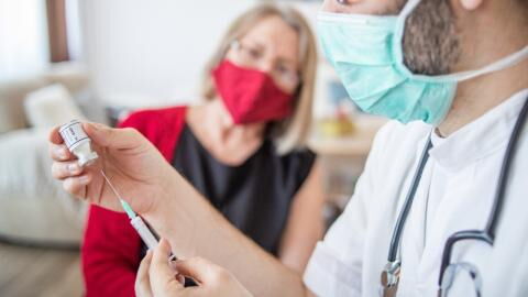 3. Impfung schon ab 18 Jahren: Spahn und Stiko fordern Booster für alle Erwachsenen