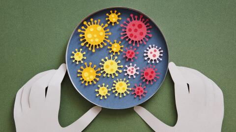 Neue Corona-Variante: Expert:innen warnen vor hoher Ansteckungsgefahr