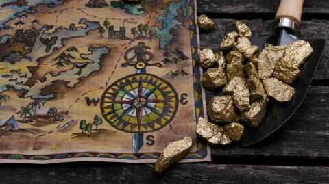 Von Affenmenschen bis hin zu Runensteinen: 6 archäologische Fälschungen, die unsere Geschichte geprägt haben