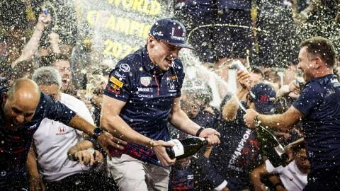 Formel 1: Diese unglaubliche Summe kassiert Max Verstappen für seinen Weltmeistertitel - und so viel verliert Lewis Hamilton!