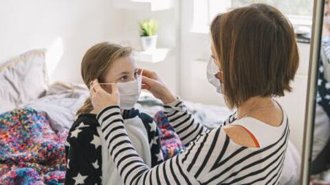 Coronavirus: Diese Ansteckungsgefahr besteht innerhalb der Familie