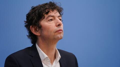 Anwalt entlarvt Corona-"Lüge" von Virologe Christian Drosten