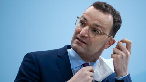 Corona: Spahn empfiehlt einfaches Hausmittel gegen das Virus