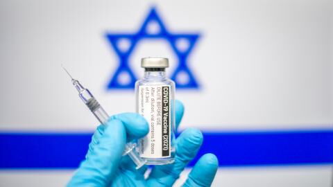 Gibt es einen Zusammenhang? In Israel kommt es im Zuge der 2. Impfung mit Biontech/Pfizer zu einem neuen Nebeneffekt
