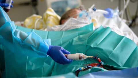 Corona-Alarm: Doppel-Rekord bei Neuinfektionen und Inzidenz schockt Deutschland