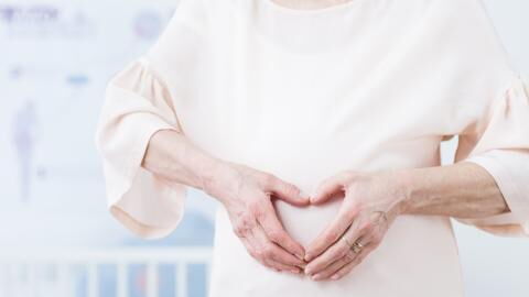 Schwangerschaft: Dank neuer Technologie könnten Frauen auch mit 50 noch Mutter werden