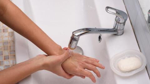 Verbrennungen: An diese wichtige Erste-Hilfe-Maßnahme denkt fast keiner