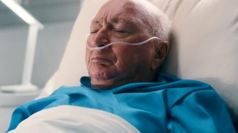 Livor mortis: Hospizschwester enthüllt seltsames Phänomen, das nach dem Tod auftritt