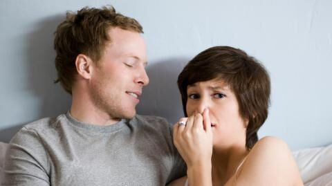 Frau hat jahrelange Entzündung im Gesicht – die eklige Ursache überrascht auch die Ärzte