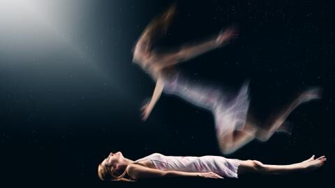 Frau enthüllt unsere Aufgabe auf der Erde, nachdem sie zweimal tot war