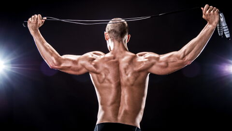 Mit dieser einfachen Übung bekommst du Rückenmuskeln aus Stahl