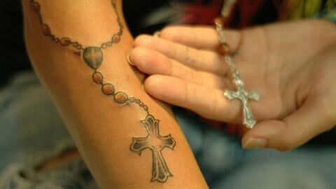 Neuer Trend: Immer mehr Menschen bewahren Tattoos vom Körper eines verstorbenen Angehörigen auf