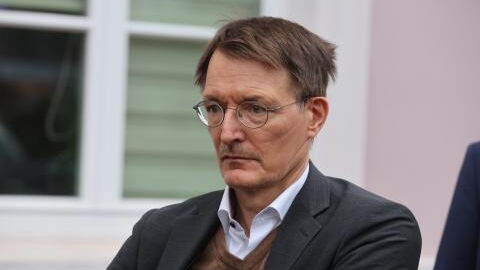 Kritik am Lauterbach-Interview: Minister rudert zurück