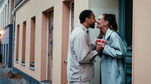 Die große Liebe gefunden: Millionärserbin heiratet ehemaligen Obdachlosen