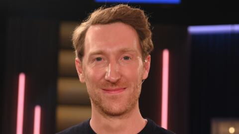 AfD-Politiker bei "Hart aber fair": Louis Klamroth bezieht Stellung