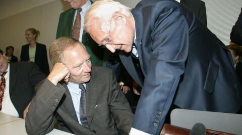 Laut Schäuble-Memoiren: Edmund Stoiber intrigierte 2015 gegen Merkel