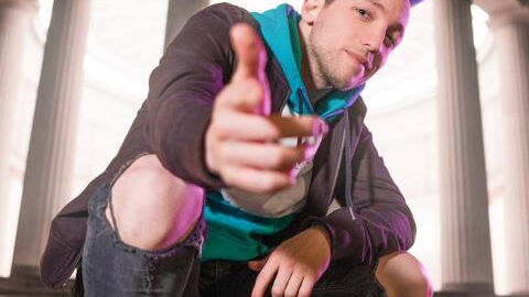 Rezo disst die Bild: "Wer liest das? Wer kauft das? Wer unterstützt das finanziell?"