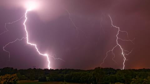 Wetter: Hitze, Gewitter und sogar Tornados möglich