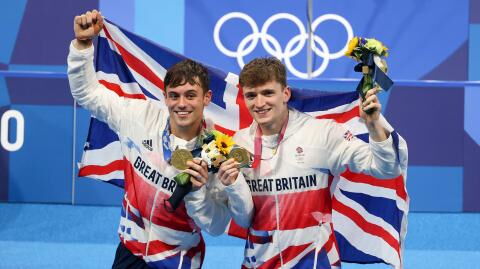 Tom Daley holt Gold im Turmspringen und inspiriert mit berührendem Statement an LGBT-Community
