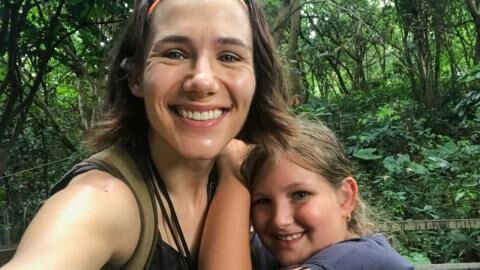 Fotobombe: Erst nach dem Urlaub sieht die Familie, welches Tier sich aufs Bild geschmuggelt hat