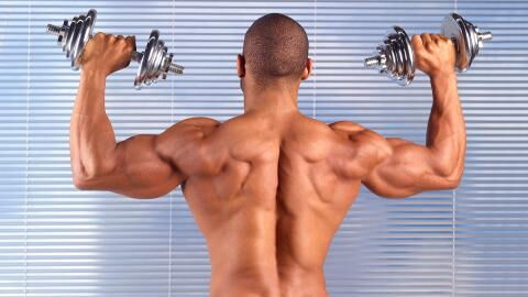 Mit diesen vier Supersets trainiert ihr euren Trizeps besonders effizient