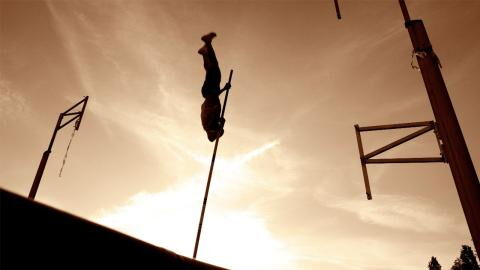 Fjerljeppen: Dieser verrückte Sport ist bei unseren Nachbarn Kult