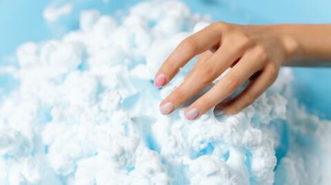 Adios Putzmittel: Mit diesen 5 Tipps brauchst du nur noch Rasierschaum für den Wohnungsputz