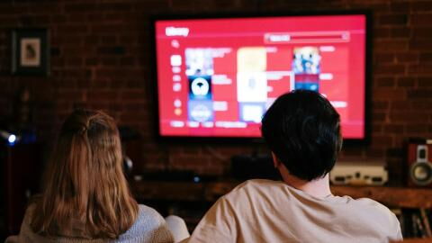 Vorsicht beim Sparen: Diese Gewohnheit könnte euren Fernseher dauerhaft schädigen