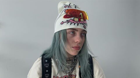 Billie Eilish ignoriert Social-Media-Kommentare: "Das würde sonst mein Leben ruinieren"