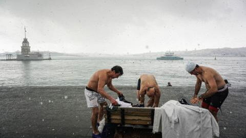 Wenn Heizen zu teuer wird: Mit Muskelkraft gegen die Kälte