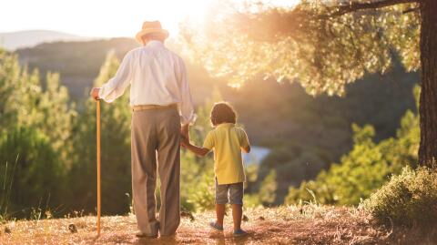 Das sollt ihr laut Expertin tun, um 100+ Jahre alt zu werden