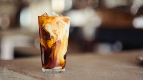 Koffein mit Proteinpulver: Arzt warnt vor gefährlichen Nebenwirkungen von viralem TikTok-Drink "Profee"