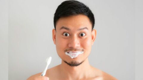 Darum kann eine mangelnde Zahnhygiene zu Erektionsstörungen führen