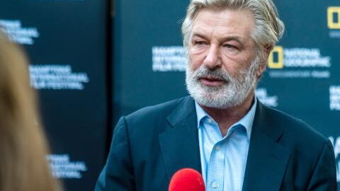 Schock am Set: Alec Baldwin erschießt Kamerafrau