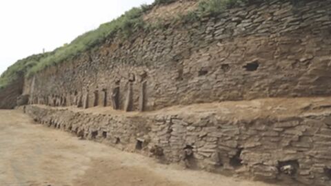 Des archéologues révèlent les vestiges d'une pyramide vieille de 4300 ans en Chine